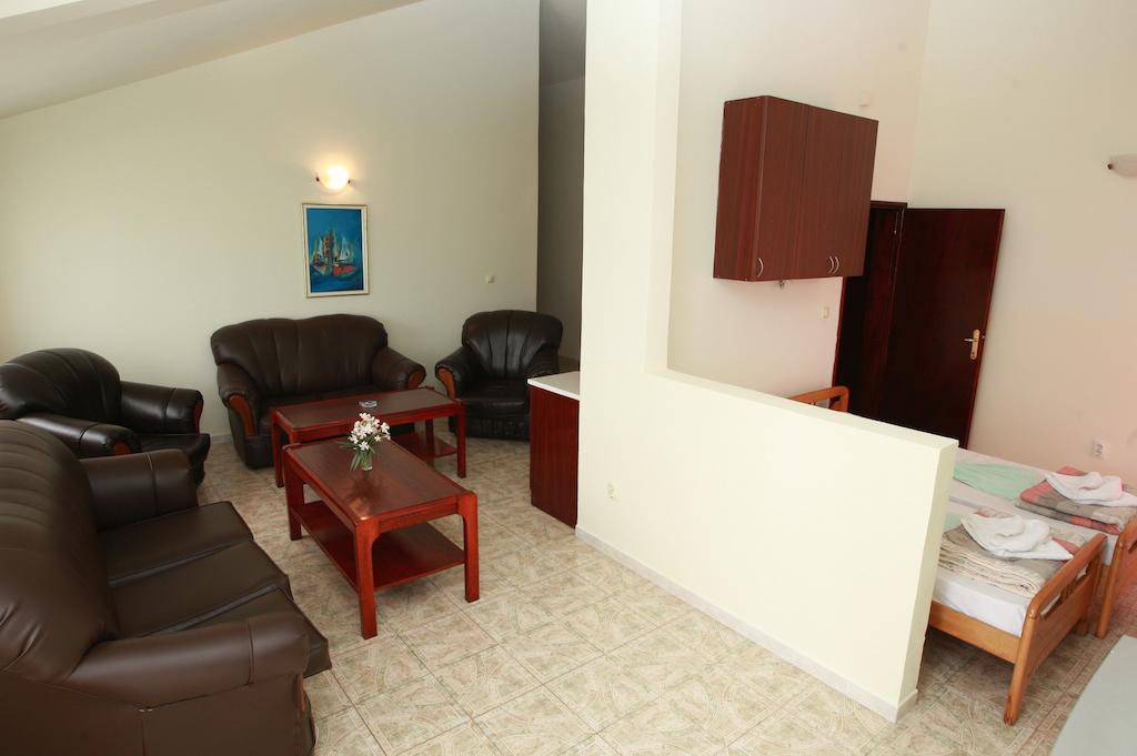 Hotel Vila Prestige Budva Pokoj fotografie