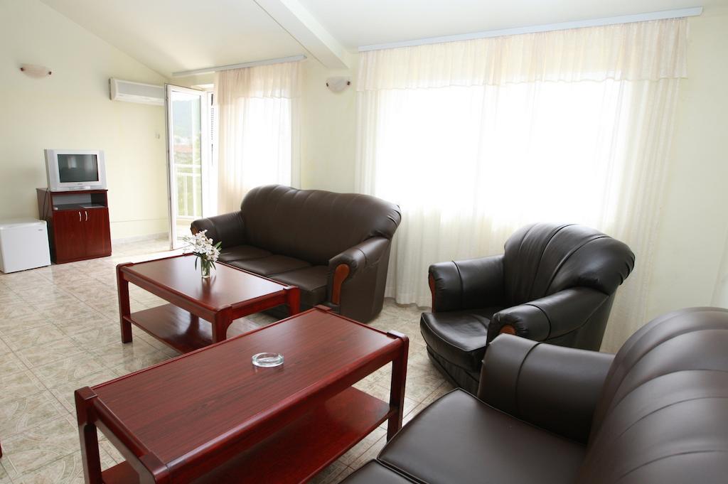Hotel Vila Prestige Budva Pokoj fotografie